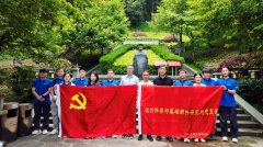 <b>上一条：1冠1亚1</b>